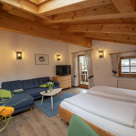 شقة Gaestehaus Almblick Schönau am Königssee